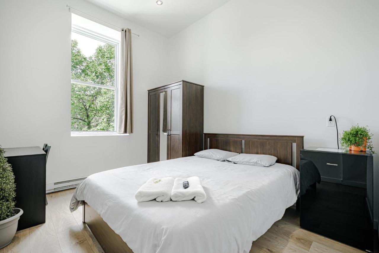 Homa Homestay Hotel By Olympic Stadium Montreal Auberge-Hostel ภายนอก รูปภาพ