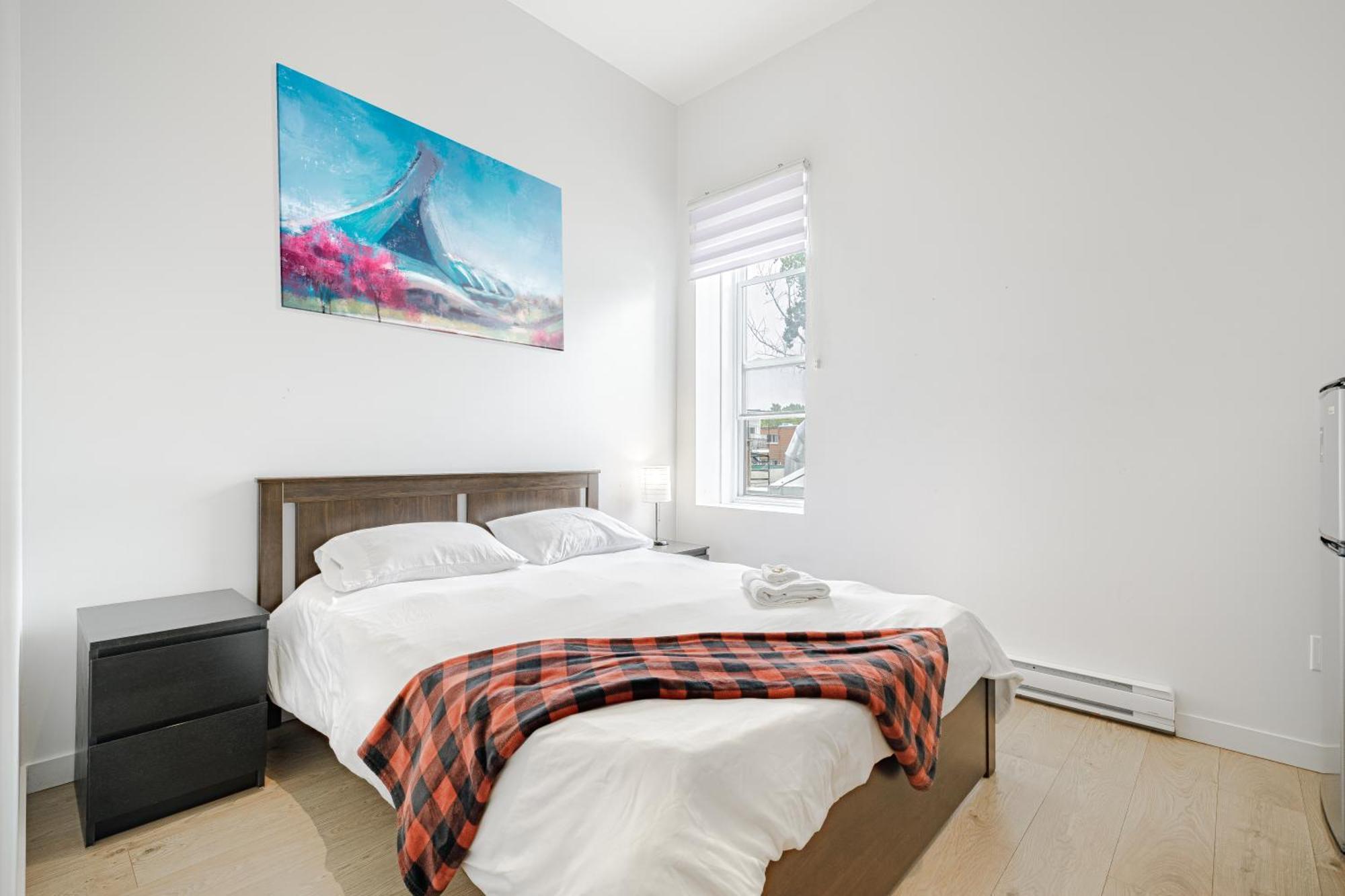 Homa Homestay Hotel By Olympic Stadium Montreal Auberge-Hostel ภายนอก รูปภาพ